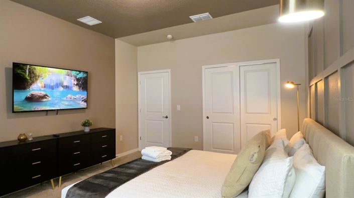 Image No.24-10 Bed House for sale