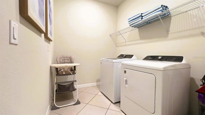 Image No.27-10 Bed House for sale