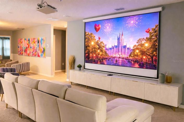 Image No.31-10 Bed House for sale