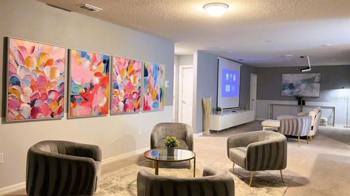 Image No.32-10 Bed House for sale