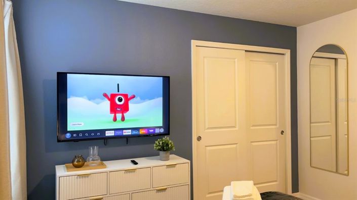 Image No.35-10 Bed House for sale