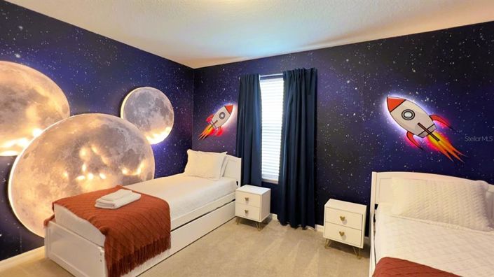 Image No.50-10 Bed House for sale