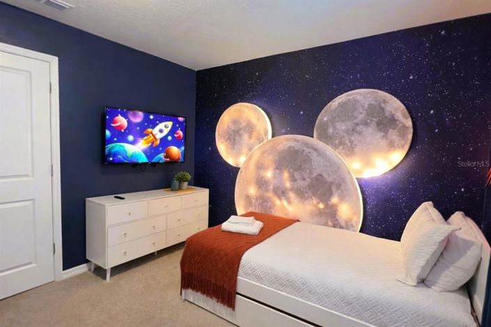 Image No.51-10 Bed House for sale