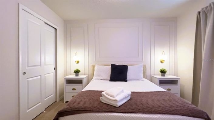 Image No.55-10 Bed House for sale