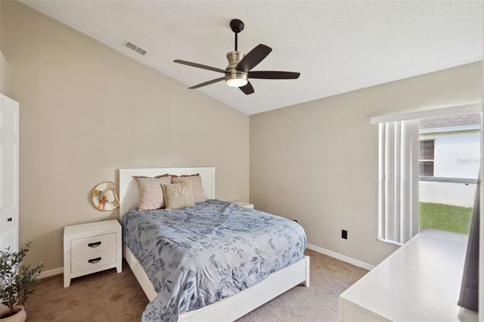 Image No.18-5 Bed House for sale