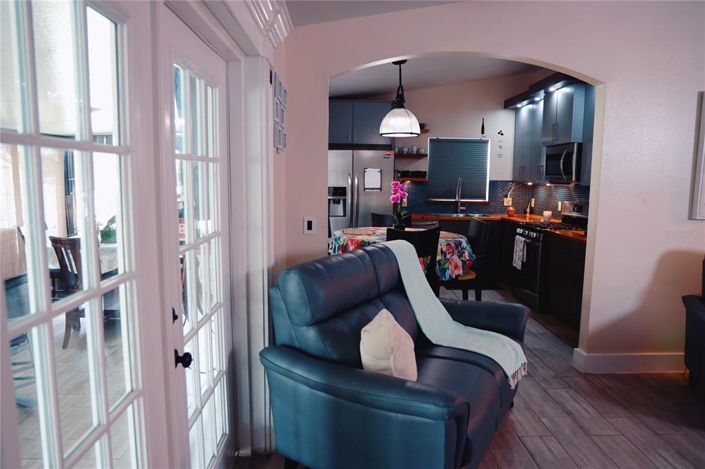 Image No.11-3 Bed House for sale