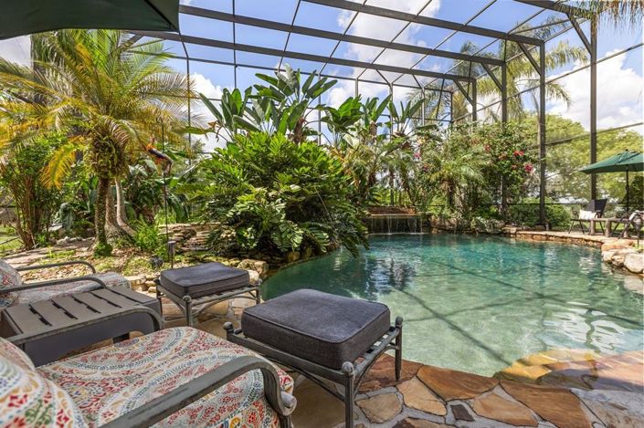 Image No.46-5 Bed House for sale