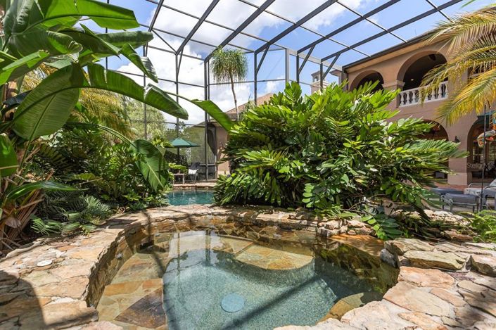 Image No.7-5 Bed House for sale