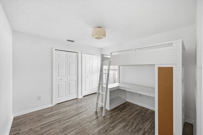 Image No.14-4 Bed House for sale