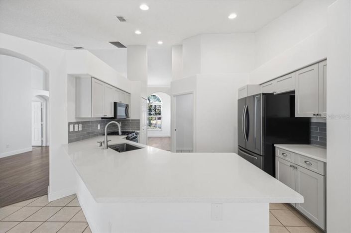 Image No.20-4 Bed House for sale