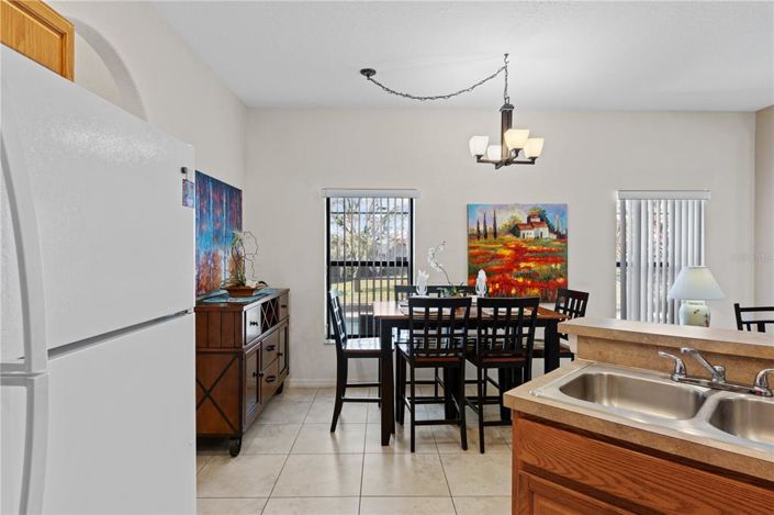 Image No.15-4 Bed House for sale