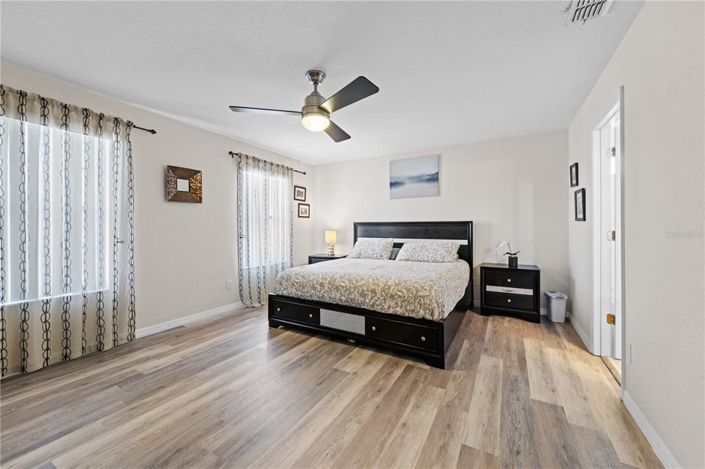 Image No.31-4 Bed House for sale