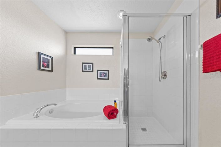 Image No.37-4 Bed House for sale