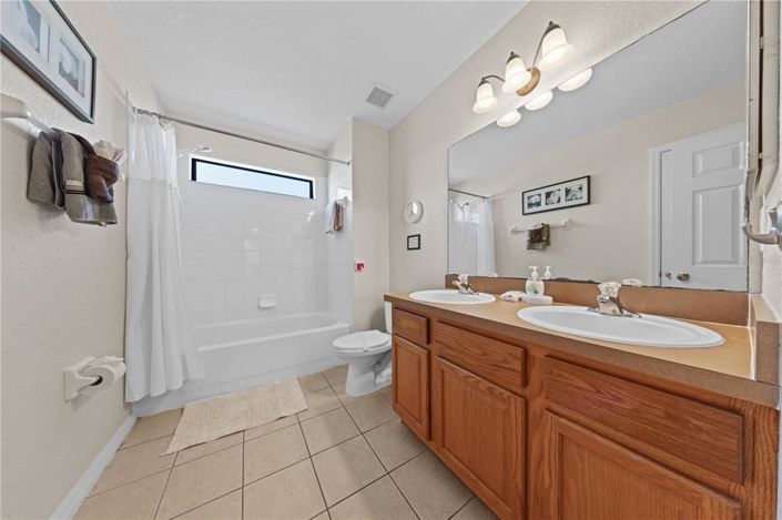 Image No.44-4 Bed House for sale