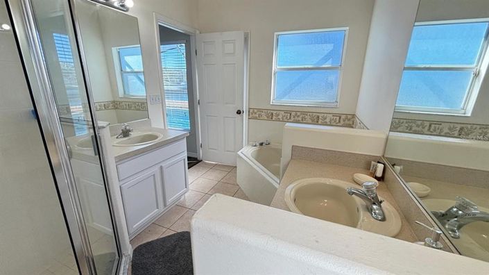 Image No.5-3 Bed House for sale