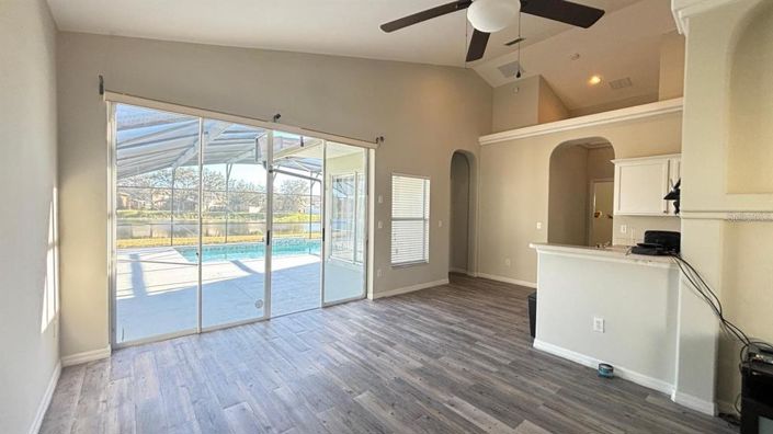 Image No.9-3 Bed House for sale