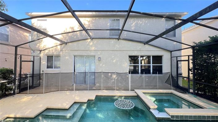 Image No.36-5 Bed House for sale