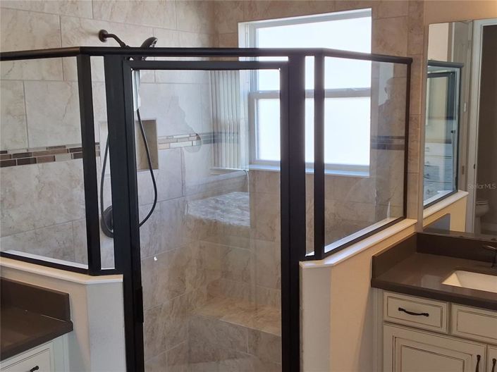 Image No.13-2 Bed House for sale