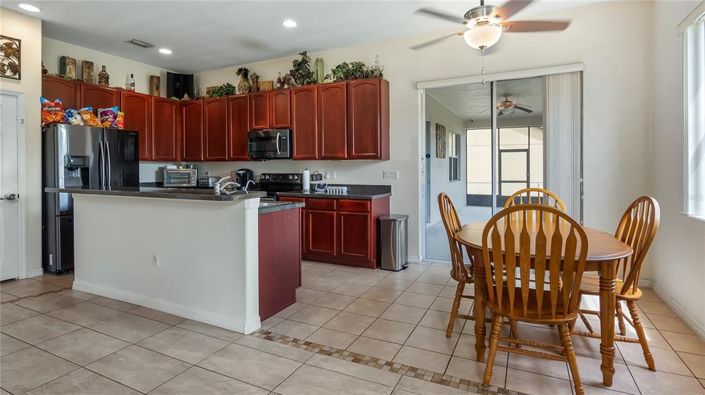 Image No.26-4 Bed House for sale