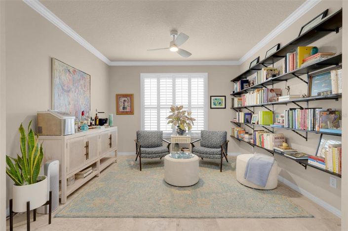 Image No.10-3 Bed House for sale