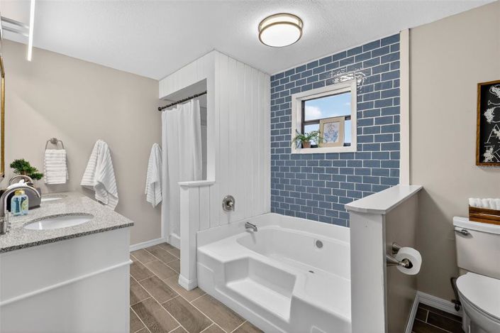 Image No.22-4 Bed House for sale