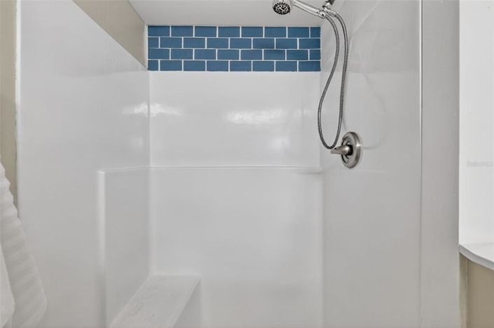 Image No.24-4 Bed House for sale