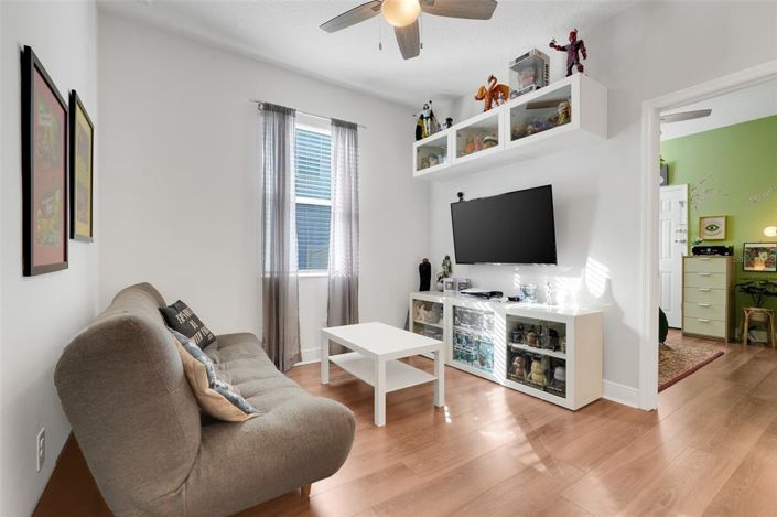 Image No.28-3 Bed House for sale