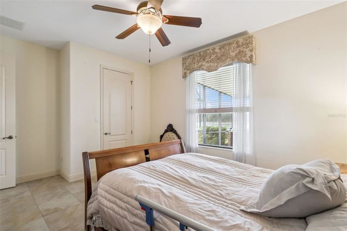 Image No.23-4 Bed House for sale