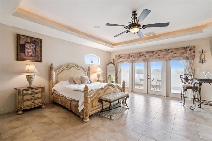 Image No.25-4 Bed House for sale