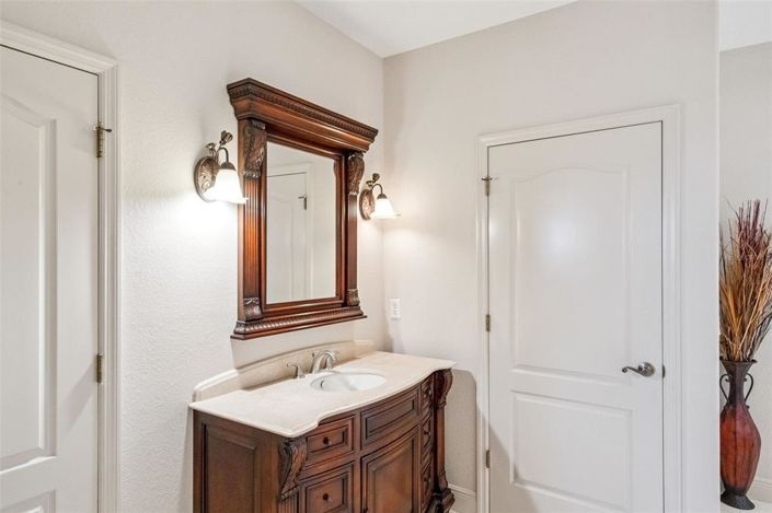 Image No.31-4 Bed House for sale