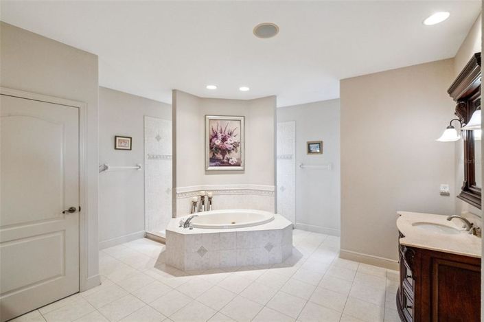 Image No.32-4 Bed House for sale