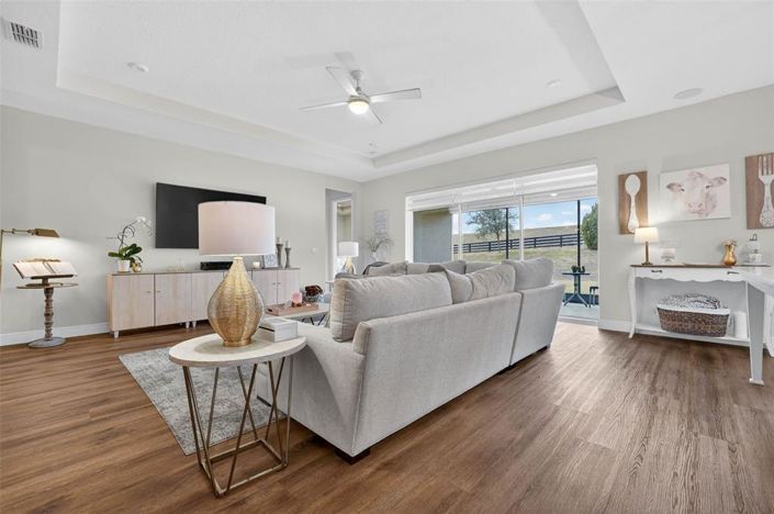 Image No.16-3 Bed House for sale