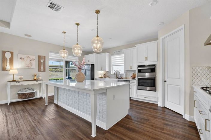 Image No.18-3 Bed House for sale