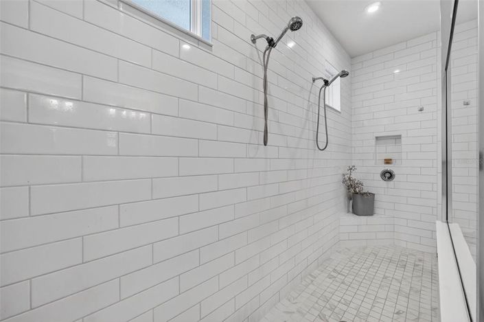 Image No.34-3 Bed House for sale