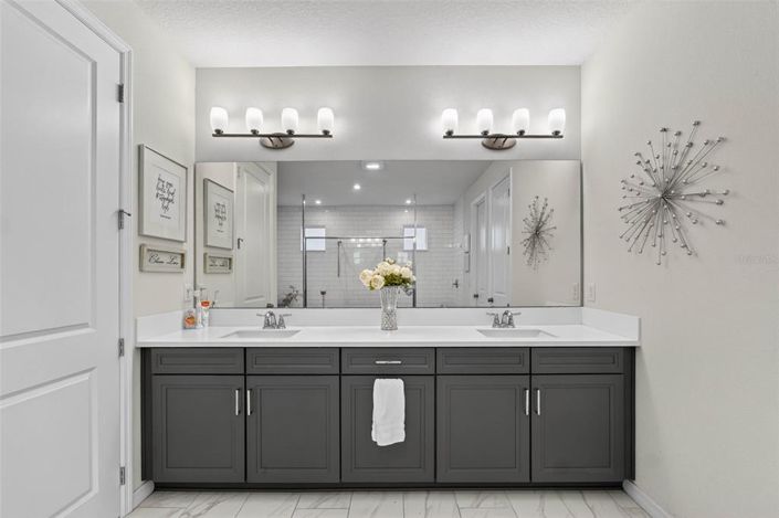 Image No.37-3 Bed House for sale