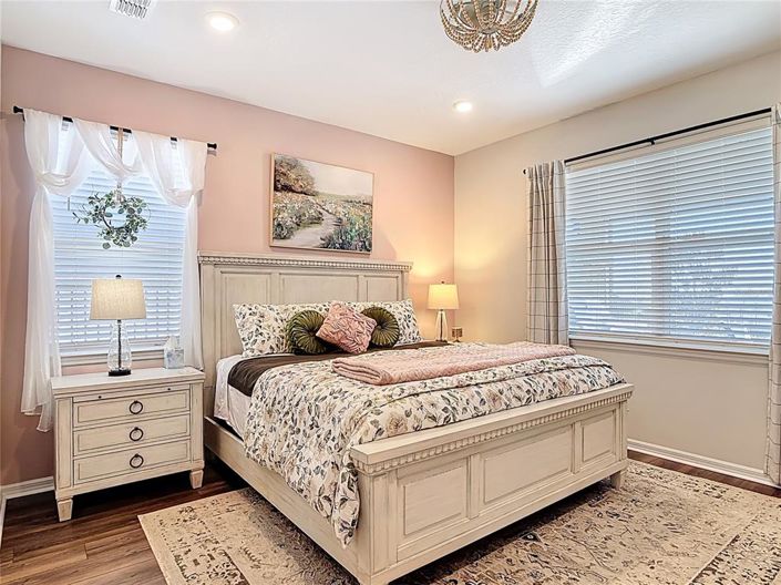 Image No.40-2 Bed House for sale