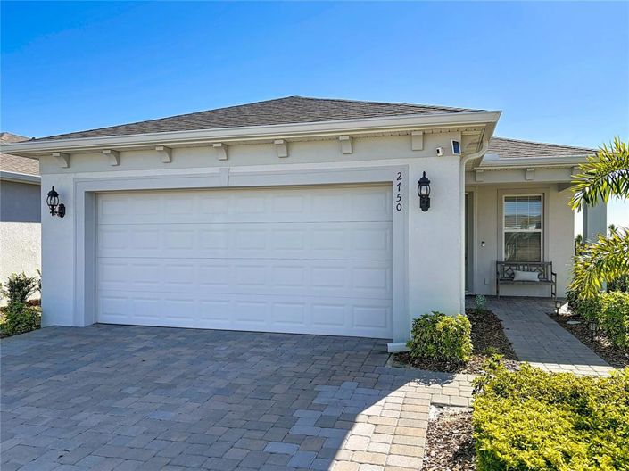 Image No.8-2 Bed House for sale