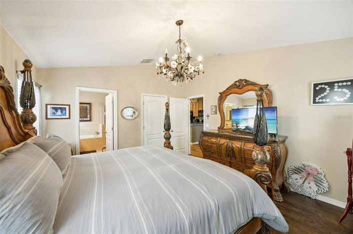 Image No.26-3 Bed House for sale