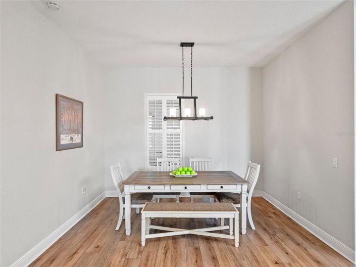 Image No.20-6 Bed House for sale