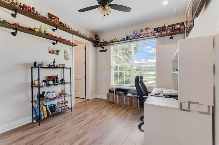 Image No.32-6 Bed House for sale