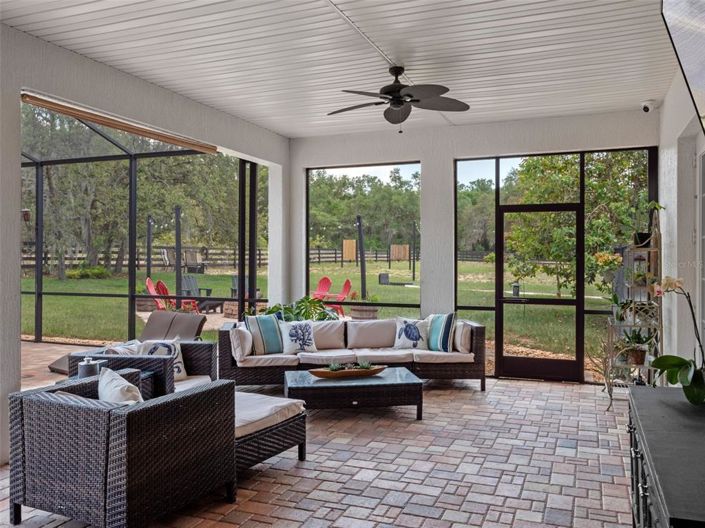 Image No.46-6 Bed House for sale