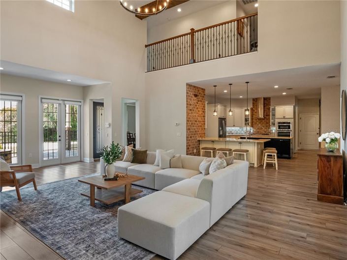 Image No.9-6 Bed House for sale