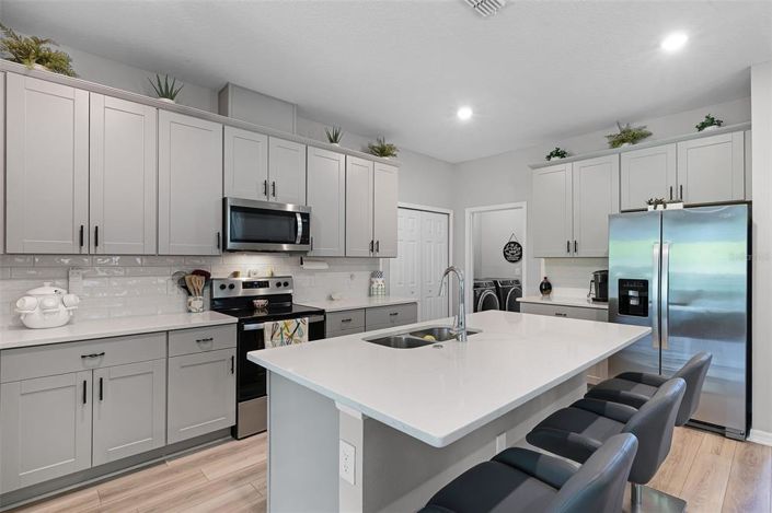 Image No.7-4 Bed House for sale