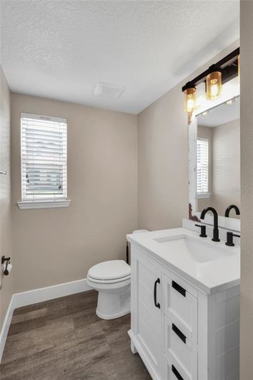 Image No.14-4 Bed House for sale