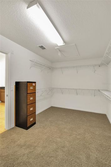 Image No.21-4 Bed House for sale