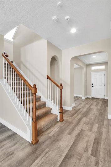 Image No.3-4 Bed House for sale