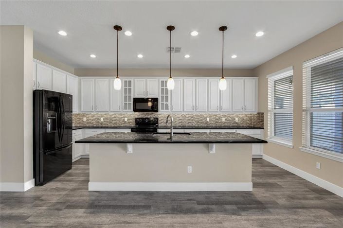 Image No.5-4 Bed House for sale