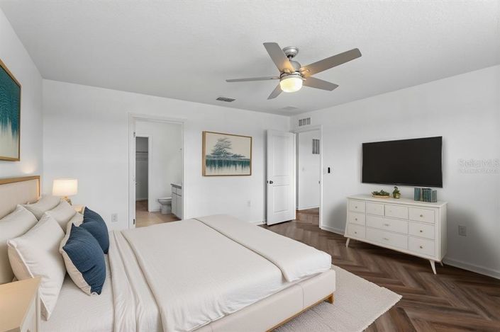 Image No.16-4 Bed House for sale