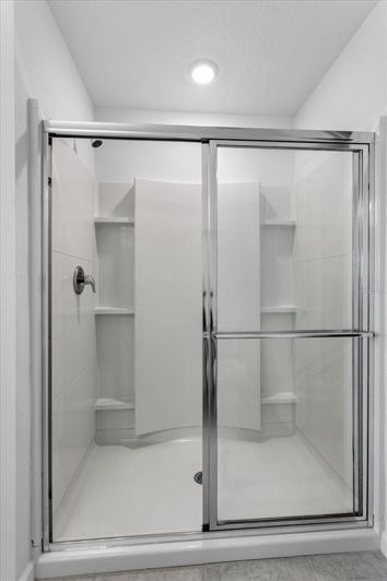 Image No.18-4 Bed House for sale