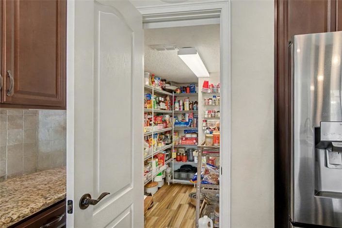 Image No.10-5 Bed House for sale